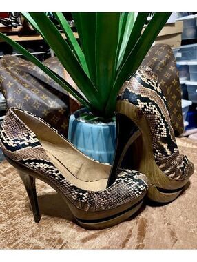 Jessica Simpson  Collie Snakeskin Platform Wood Base heel (Brown) Sz 8